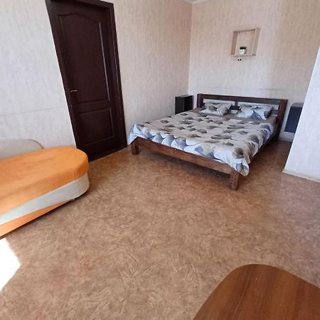 Apartment 2 Rooms Slobozhansky Prospekt Nizhnedneprovsk Exterior photo